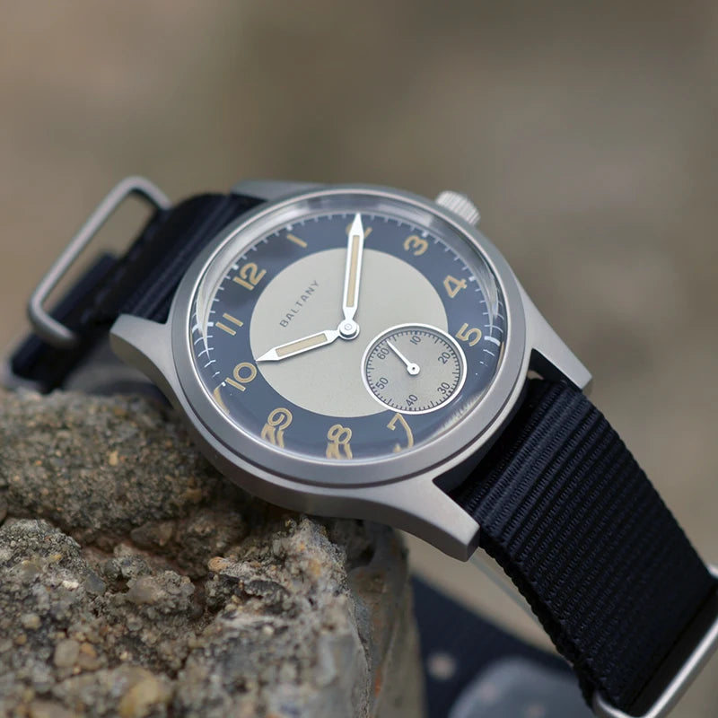 Genthorne® – Noirgent 36 | Retro Tuxedo Dial Men's Quartz Watch with Luminous Leather Strap & 10ATM Waterproof