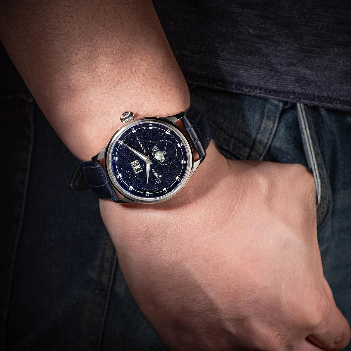 Noverra® – Lunastra 40 | Automatic Moonphase Watch with Blue Sandstone Dial & Stainless Steel Case
