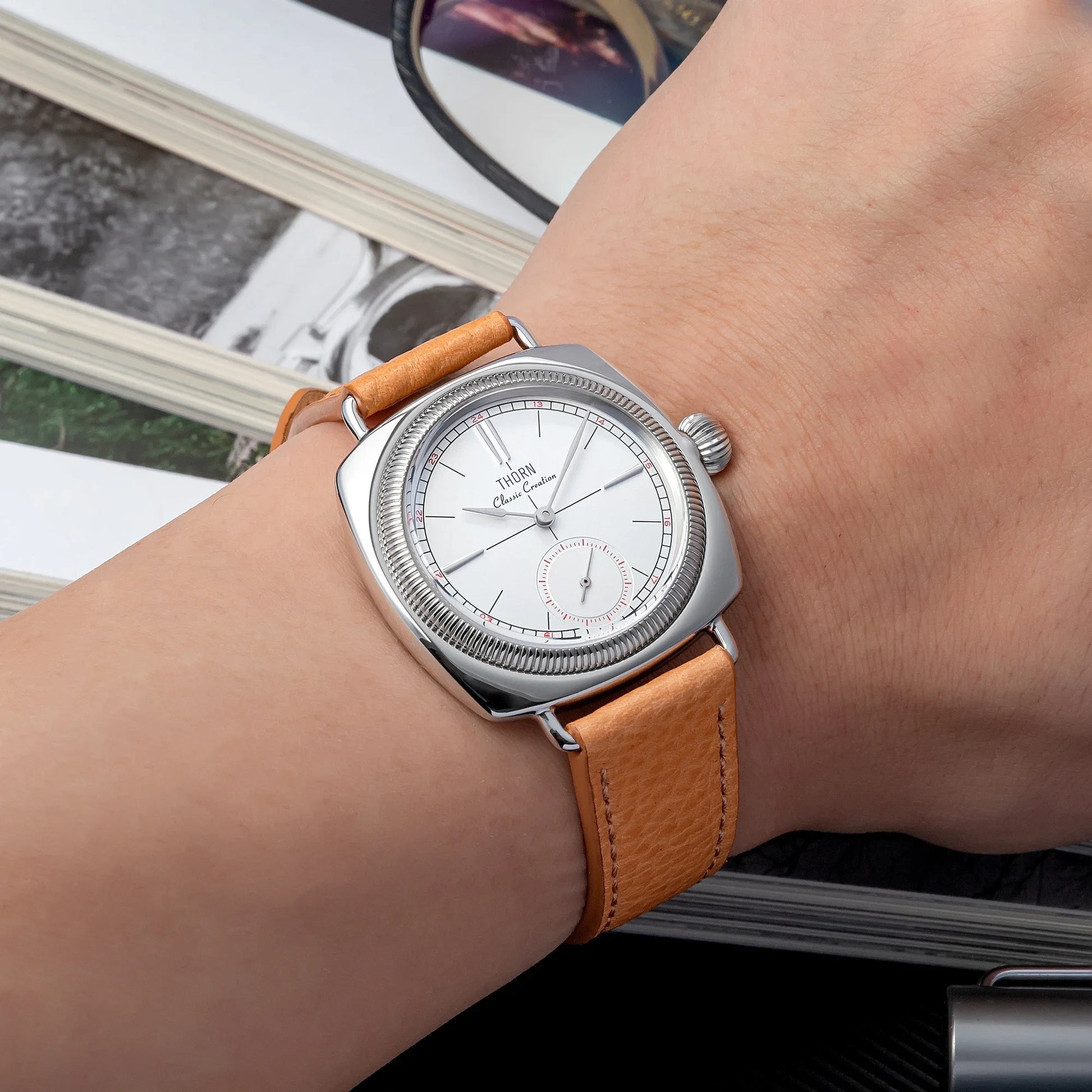 Mirellor® – Vintage Pillow Quartz Watch | 36MM, Classic Oyster Style, Couple Design, Imported Movement