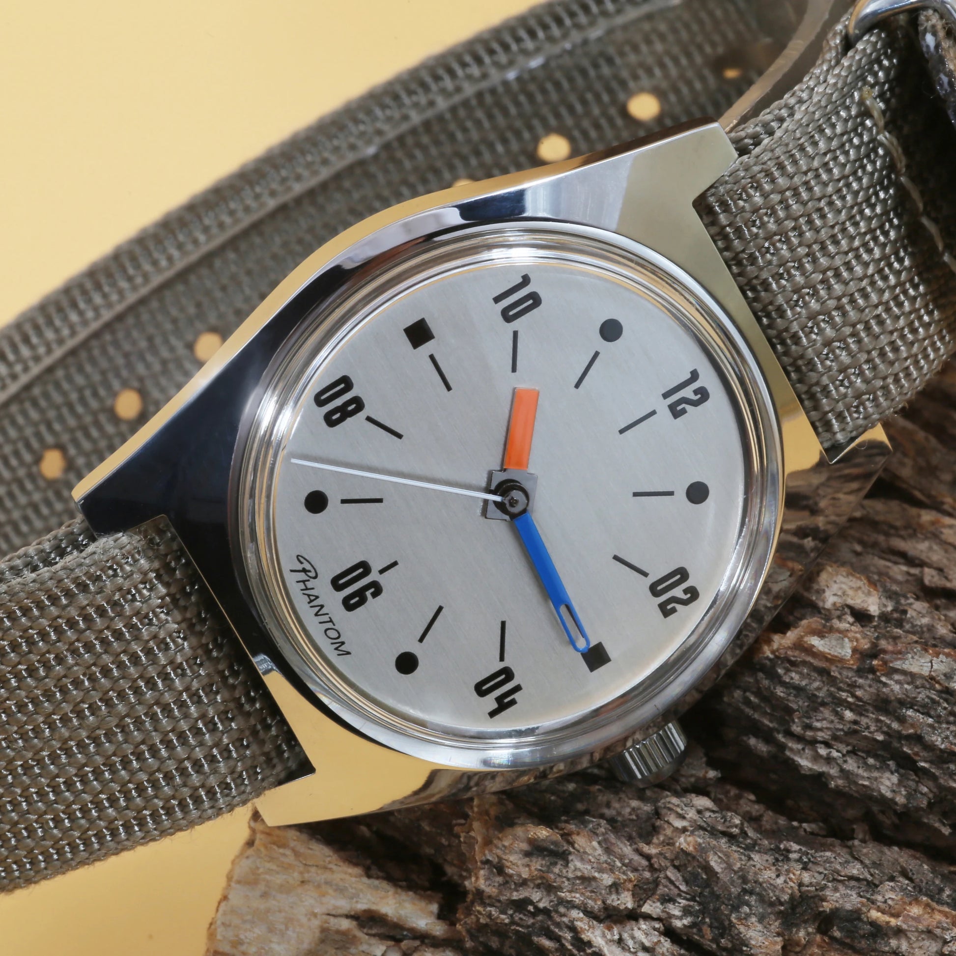 Montcaire® – Liora 7120 | 36mm Hand-Wound Mechanical Watch with Minimalist Retro Design – Perfect as a Couple’s Timepiece