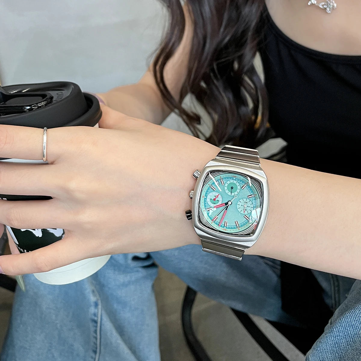 Squivelle® – Luxury Square Watch for Women | 2025 Trendy Light-High End Design, Elegant & Modern Style